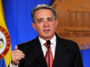 Ex-presidente colombiano Alvaro Uribe