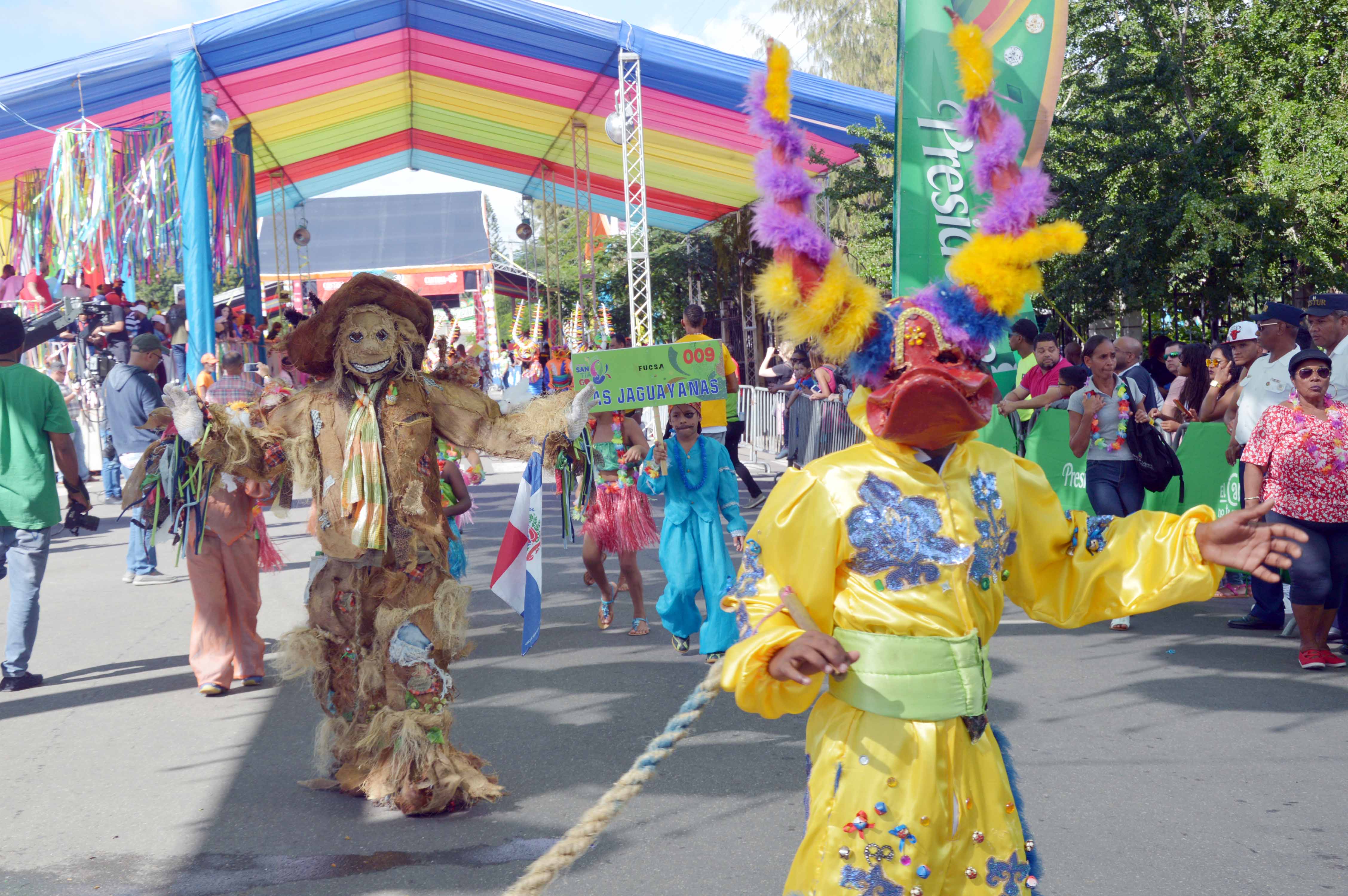 CONCLUYE CON ÉXITO CARNAVAL DE SANTIAGO 2018 