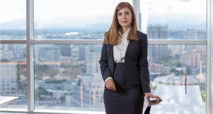 Designan a Juana Barceló como nueva presidenta de Barrick Pueblo Viejo