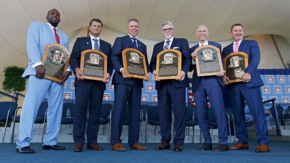 Guerrero, Jones, Thome, Hoffman, Morris y Trammell toman sus puestos en el Salón de la Fama