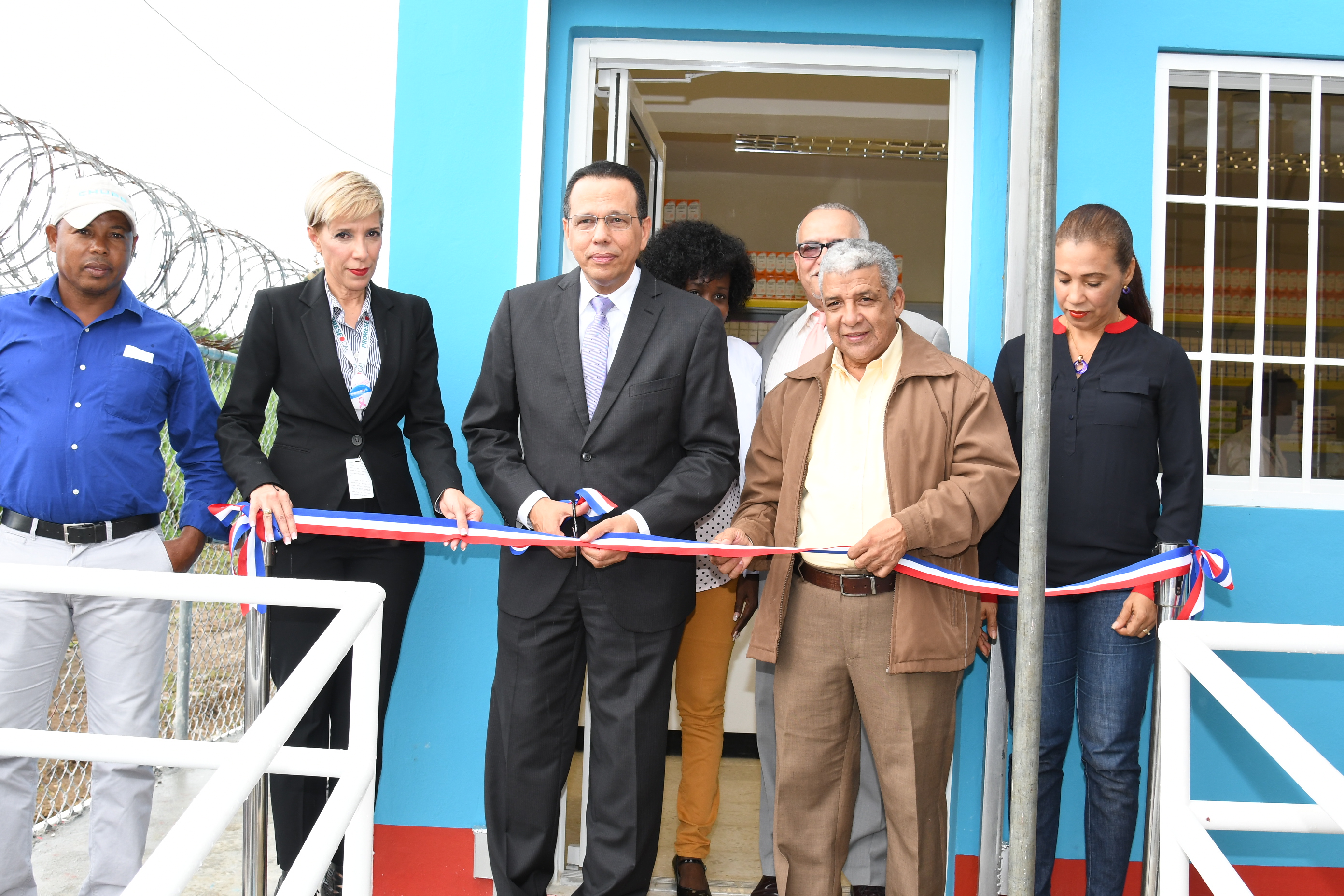 La Red de Farmacias más grande del país inaugura su número 528 en la comunidad de El Seibo