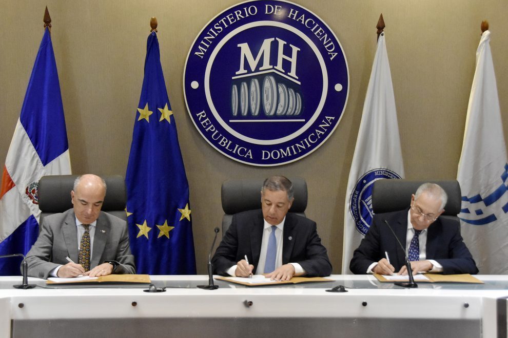 RD y Unión Europea acuerdan apoyo presupuestario por 14.8 millones euros