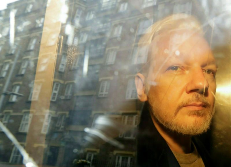Experto: Assange exhibe síntomas de “tortura psicológica”