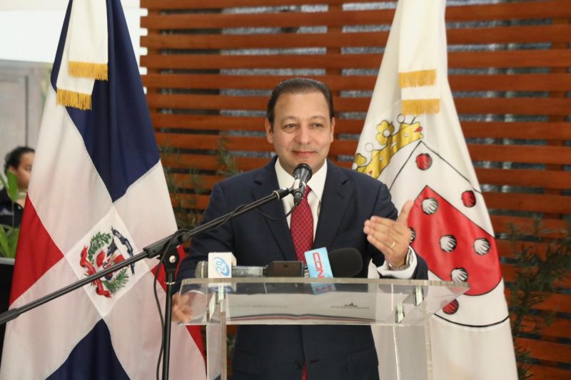 Alcalde Abel Martínez deja instalado Wifi gratuito en bulevar de Los Ciruelitos