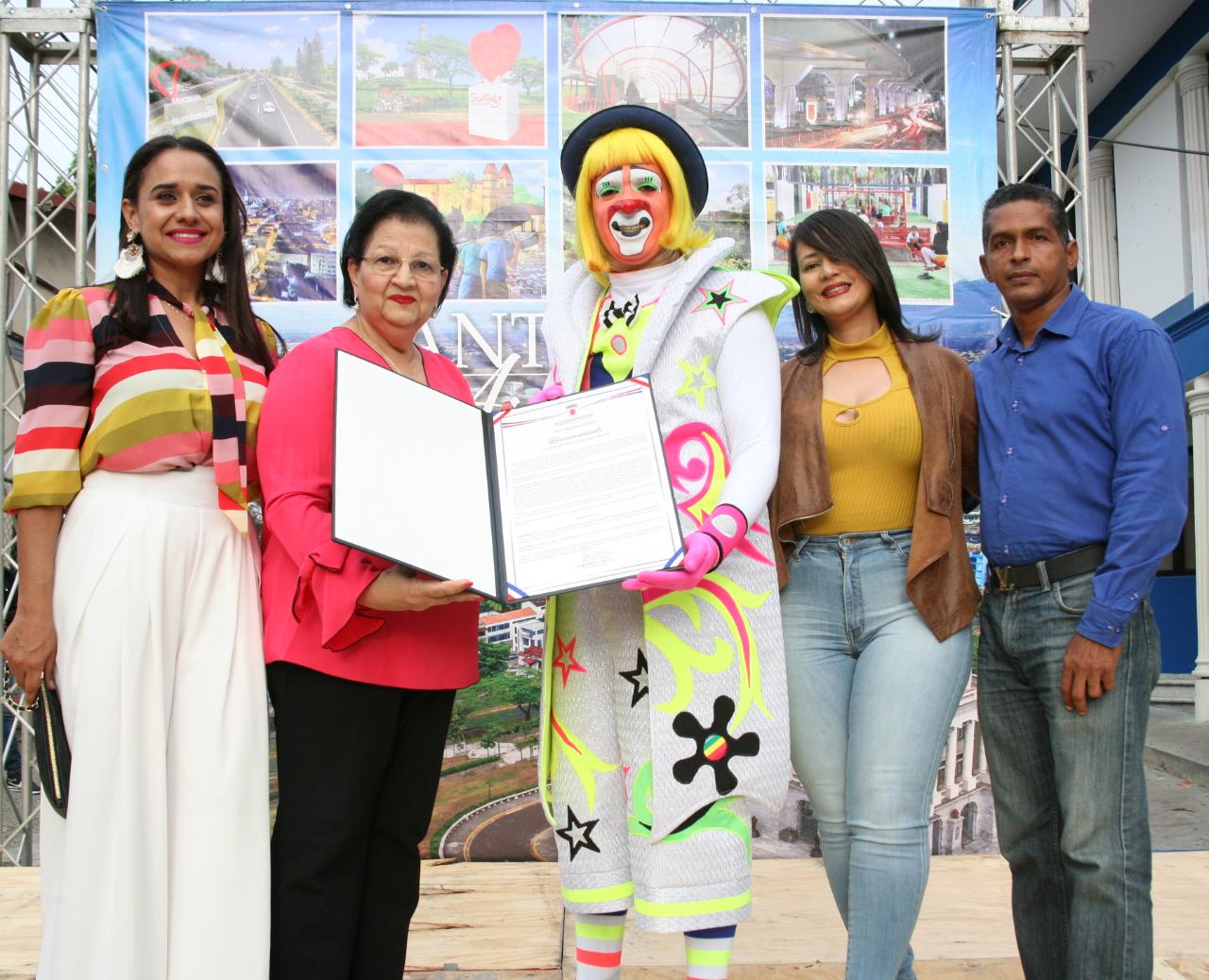 Mural en homenaje al popular payaso Payamín fue develizado en Santiago