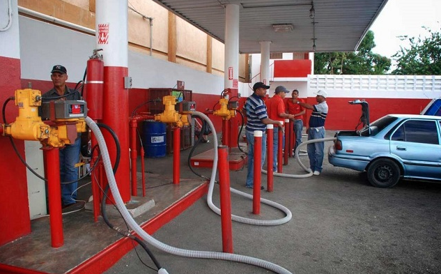 Precios de los combustibles suben hasta RD$ 2.90 , incluido el GLP