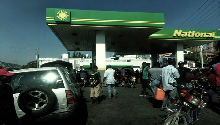 Gobierno de Haití niega próximo anuncio de alza combustibles