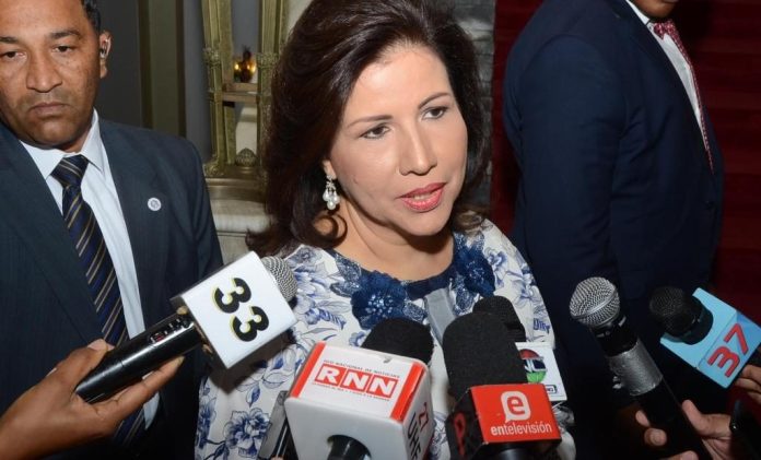Margarita Cedeño, vicepresidente, dirá este miércoles si apoya Gonzalo o a Leonel primaria PLD