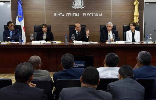 JCE llama a tener confianza y participar de forma pacífica en primarias domingo