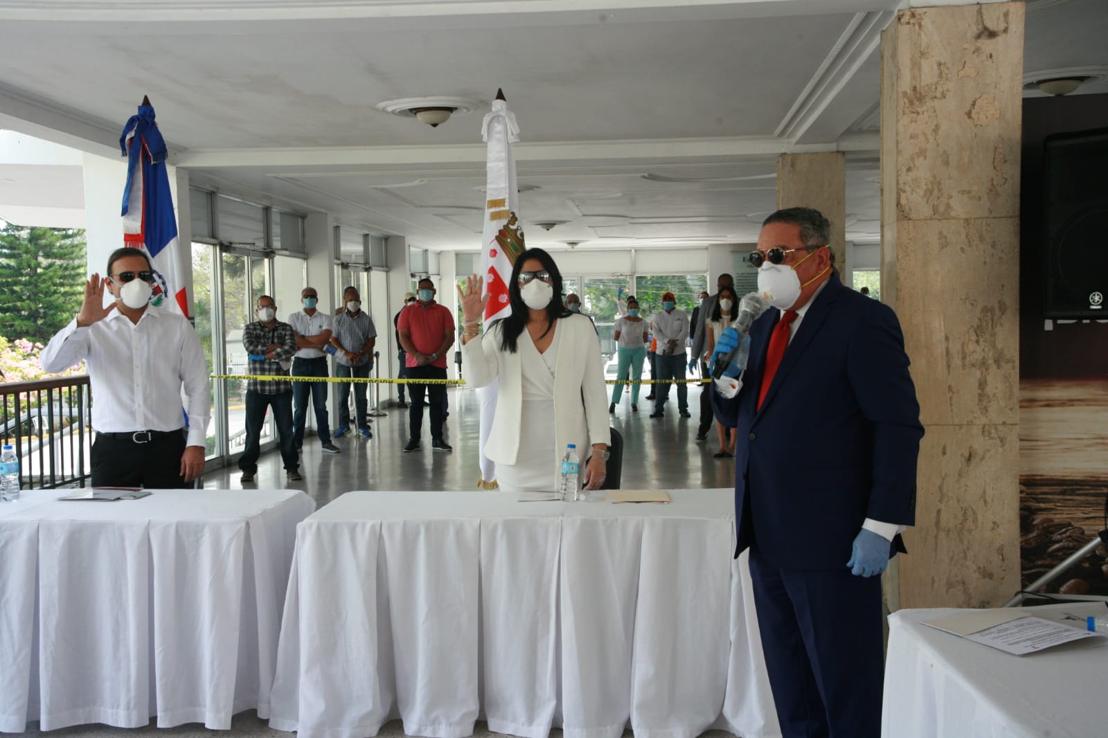 Abel Martínez toma juramento para nuevo período junto a la vice alcaldesa Leonela Espinal y los 41 regidores del Concejo Municipal