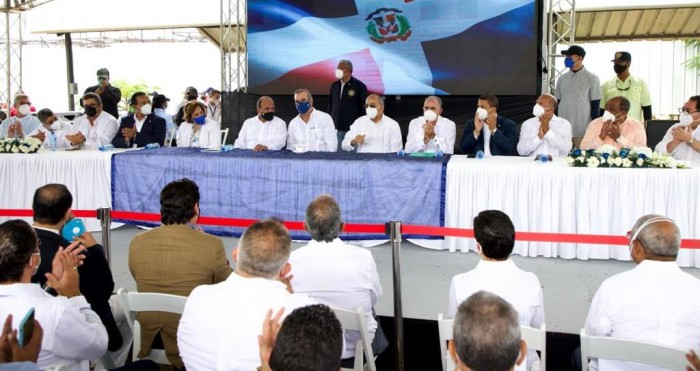 Dice salud RD cambiará; construirán hospital regional noroeste