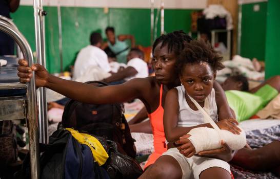 Secuestran a dos médicos en Haití, uno de ellos el único cirujano ortopédico que tiene ese país
