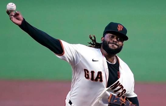 Luis Castillo y Johnny Cueto lanzan esta noche en Grandes Ligas