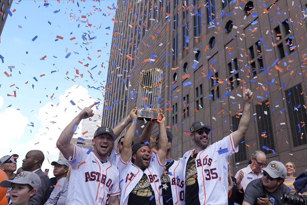 Fanáticos celebran campeonato de Astros con gran desfile