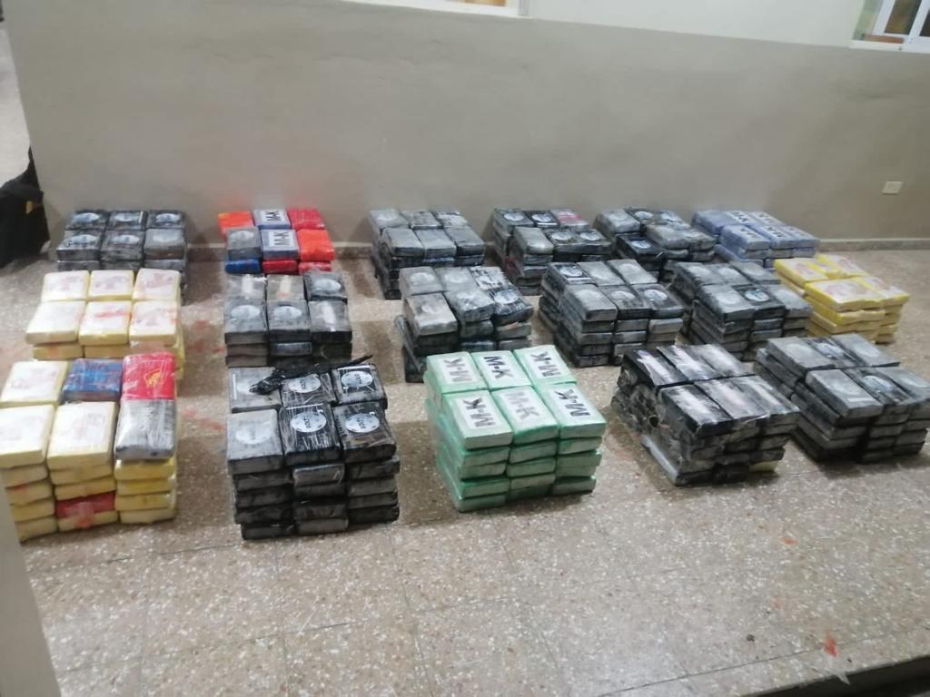 Atrapan tres en SPM intentaron introducir al país 509 paquetes presumiblemente cocaína