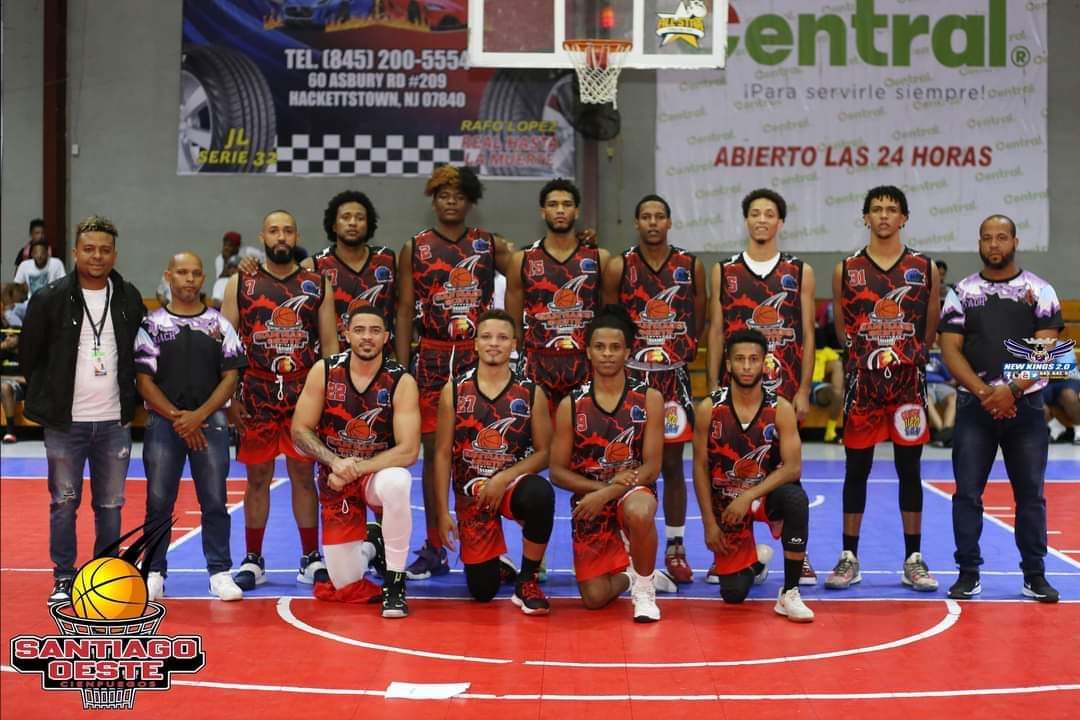 Santiago Oeste clasifica en el primer lugar de su división en torneo de Basket Intermunicipal de Santiago