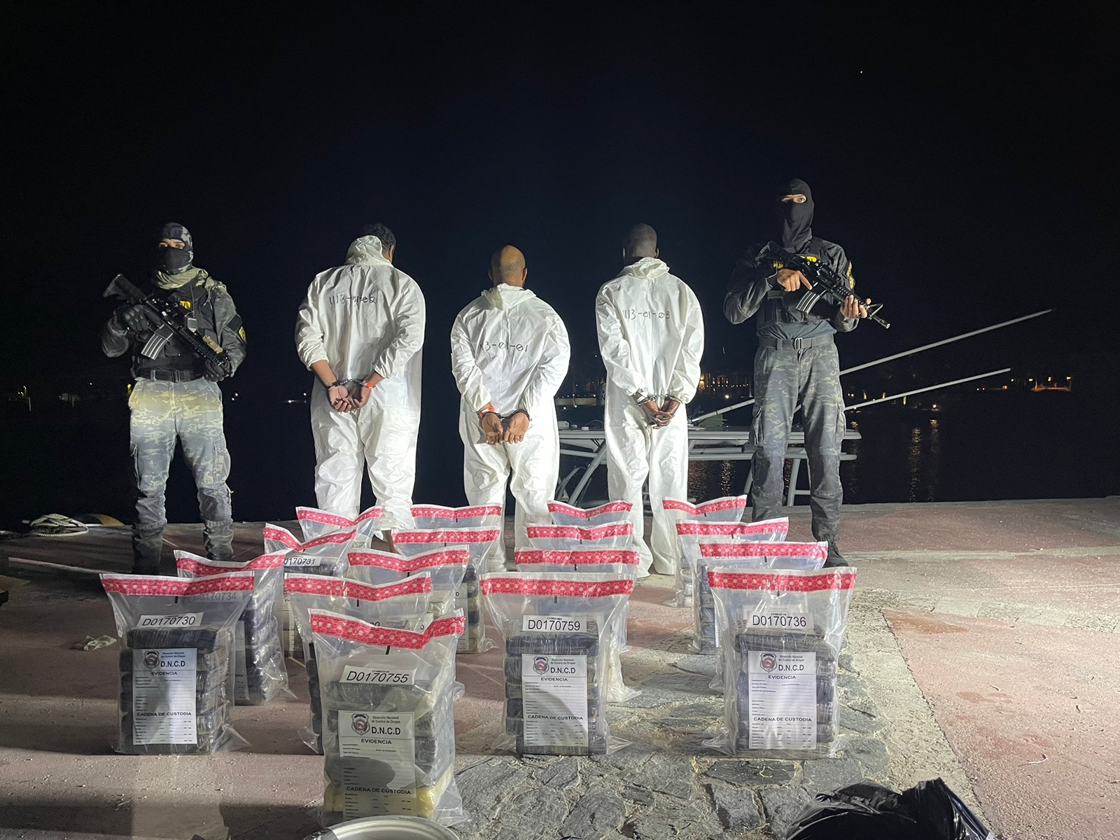 Decomisan 112 paquetes de droga y apresan tres en Punta Cana