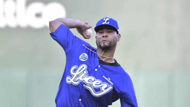 Licey toman ventaja 2-1 en la final con blanqueada 1-0 a Estrellas