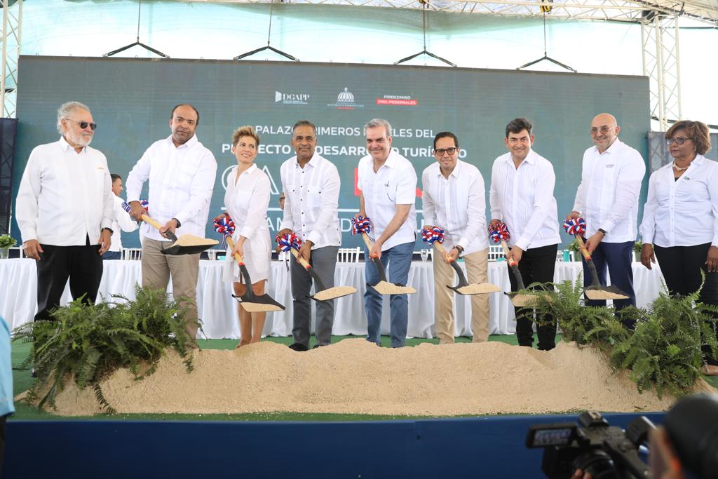 Presidente Abinader deja iniciada construcción de los dos primeros hoteles en Pedernales como parte de Fideicomiso