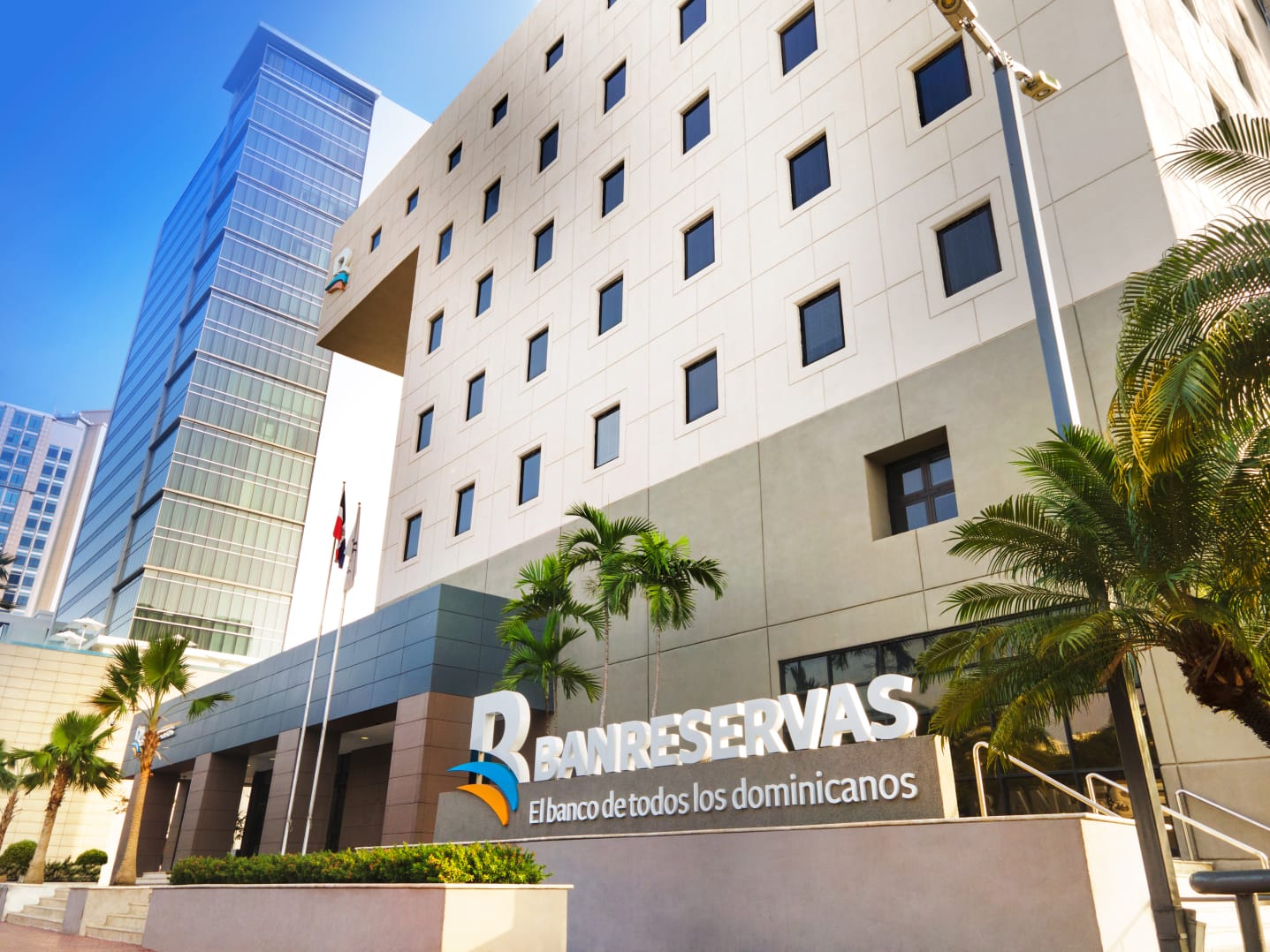 Euromoney otorga cinco reconocimientos a Banreservas