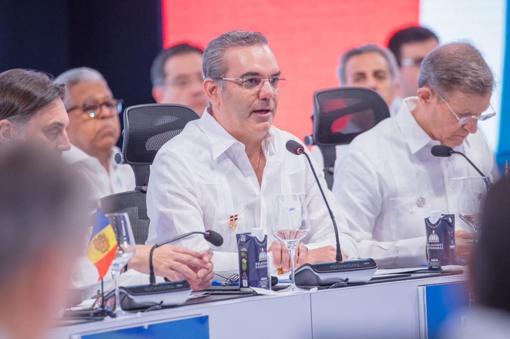 Presidente Abinader: La única forma de actuar con Haití es pacificar Haití