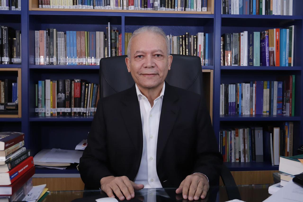 Rafael Núñez pondrá a circular su libro “Nueva Retórica: nuevos códigos, nueva sociedad”. Relevancia de la comunicación política