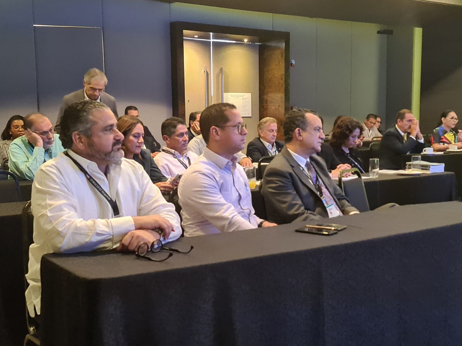 Delegación de la JCE participa como observadora en las elecciones de Paraguay