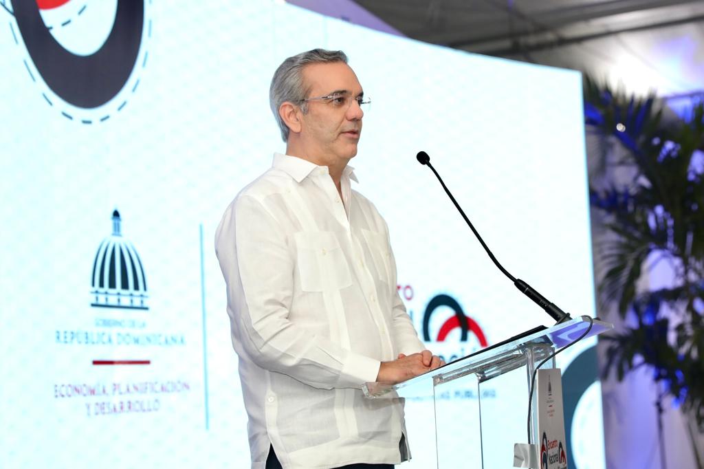 Abinader destaca mejora en la calidad de vida de la gente y aumento de empleos en su gestión