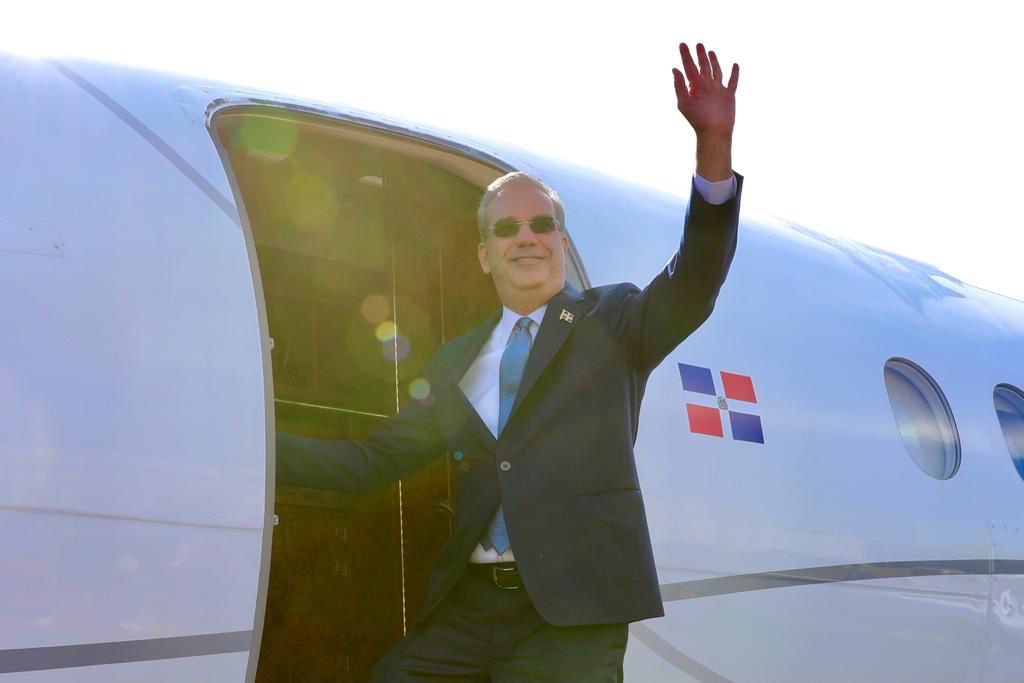 Presidente Abinader viaja este viernes a Nueva York para participar el domingo en el desfile Dominicano