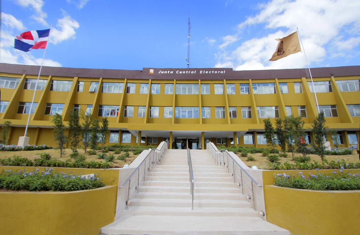 JCE da a conocer el informe de la auditoría técnica realizada por el IIDH-CAPEL a los EDET que se utilizarán en las elecciones municipales