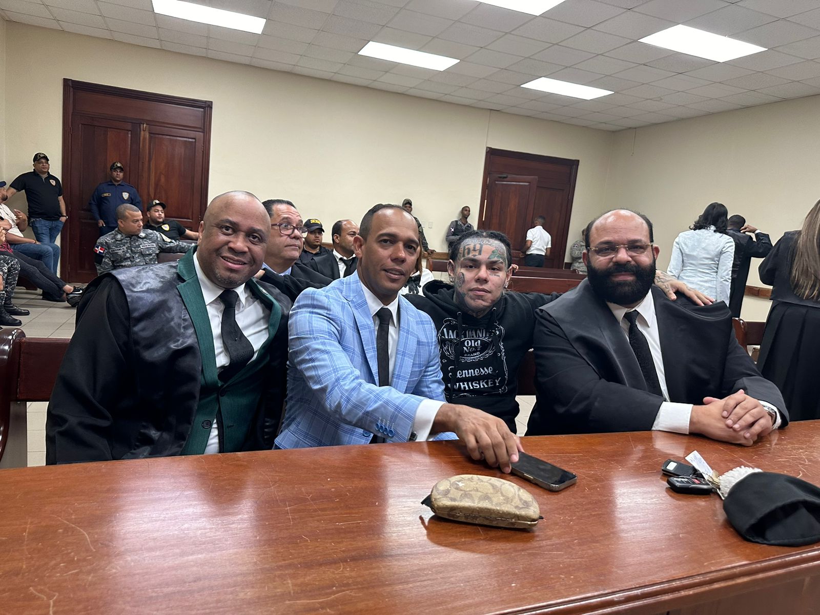 Ministerio Público obtiene medidas de coerción contra artista urbano Tekashi