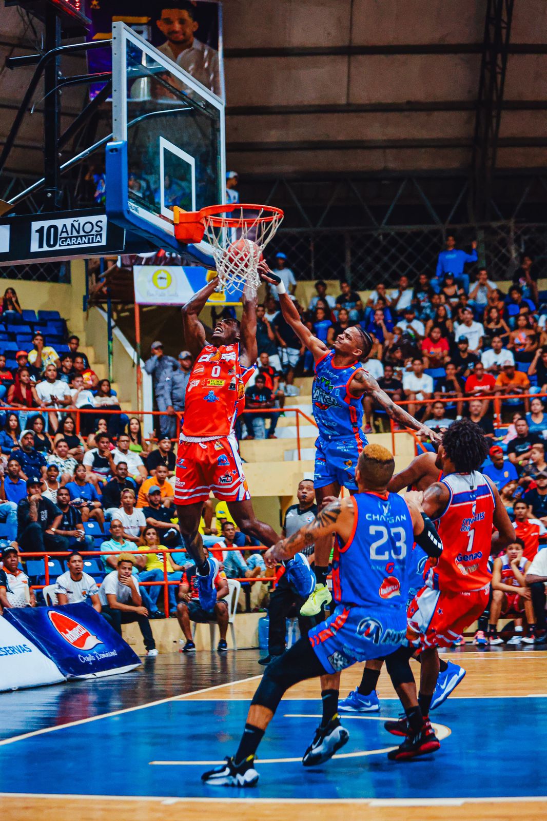 Dosa imponente en la fase regular del Basket de La Vega.
