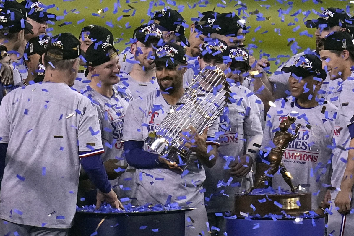 Rangers ganan la Serie Mundial por 1ra vez; blanquean 5-0 a Diamondbacks