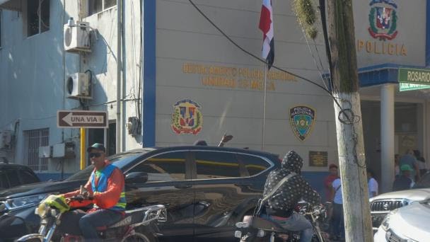 En su lecho de muerte, hombre acusado de violar a su madre denunció abuso policial