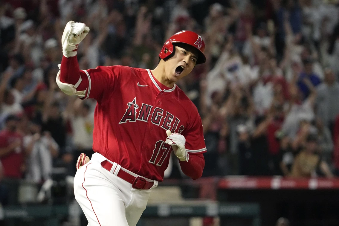 Ohtani firma con los Dodgers un contrato récord por 700 millones de dólares y 10 años