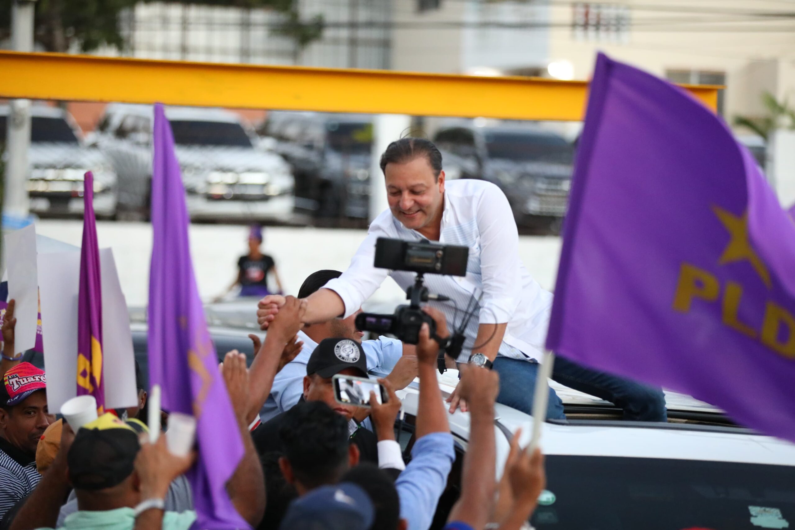 Abel: «Al PRM que deje de venir a hacer bulto, que Santiago no quiere retroceso«