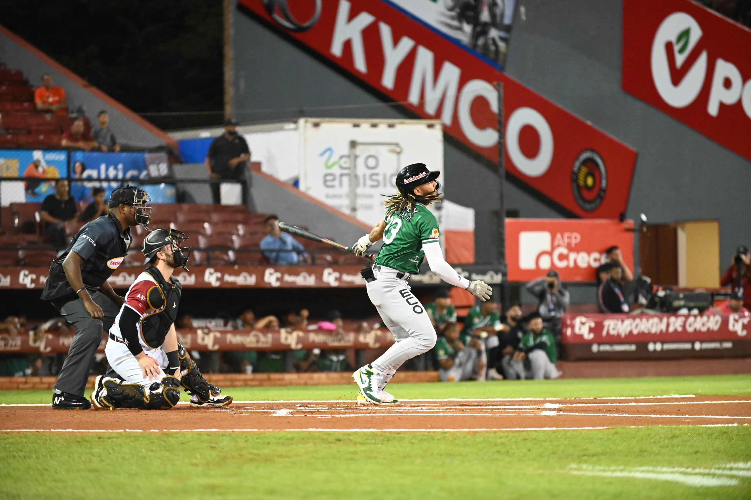 Tatis Jr. jonronea y Estrellas se van arriba en el Round Robin