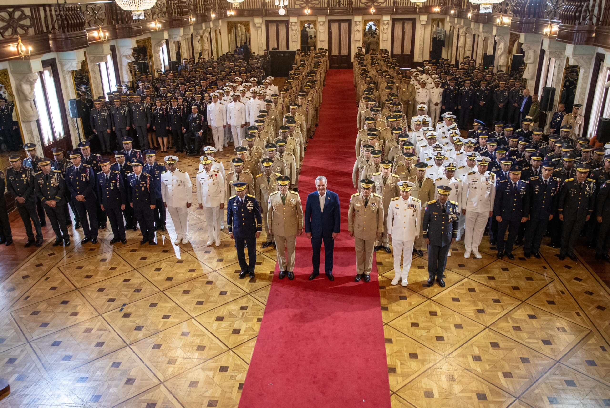 Presidente Abinader dice: “unas Fuerzas Armadas y una Policía Nacional fuertes, es un país fuerte”