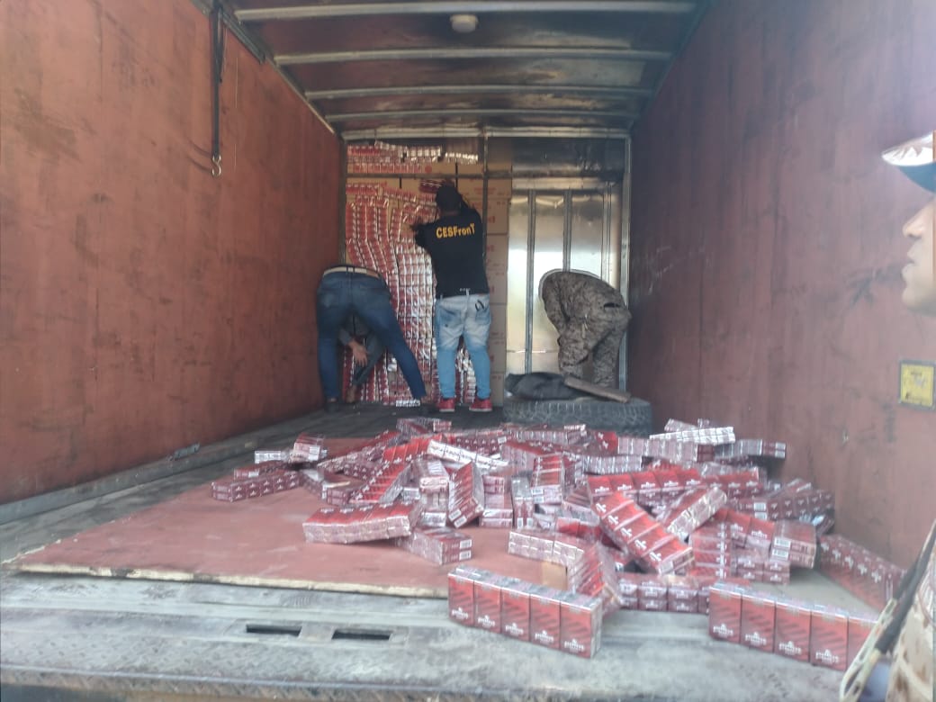CESFronT detiene nacional haitiano que trató de introducir al país 252,200 unidades de cigarrillos