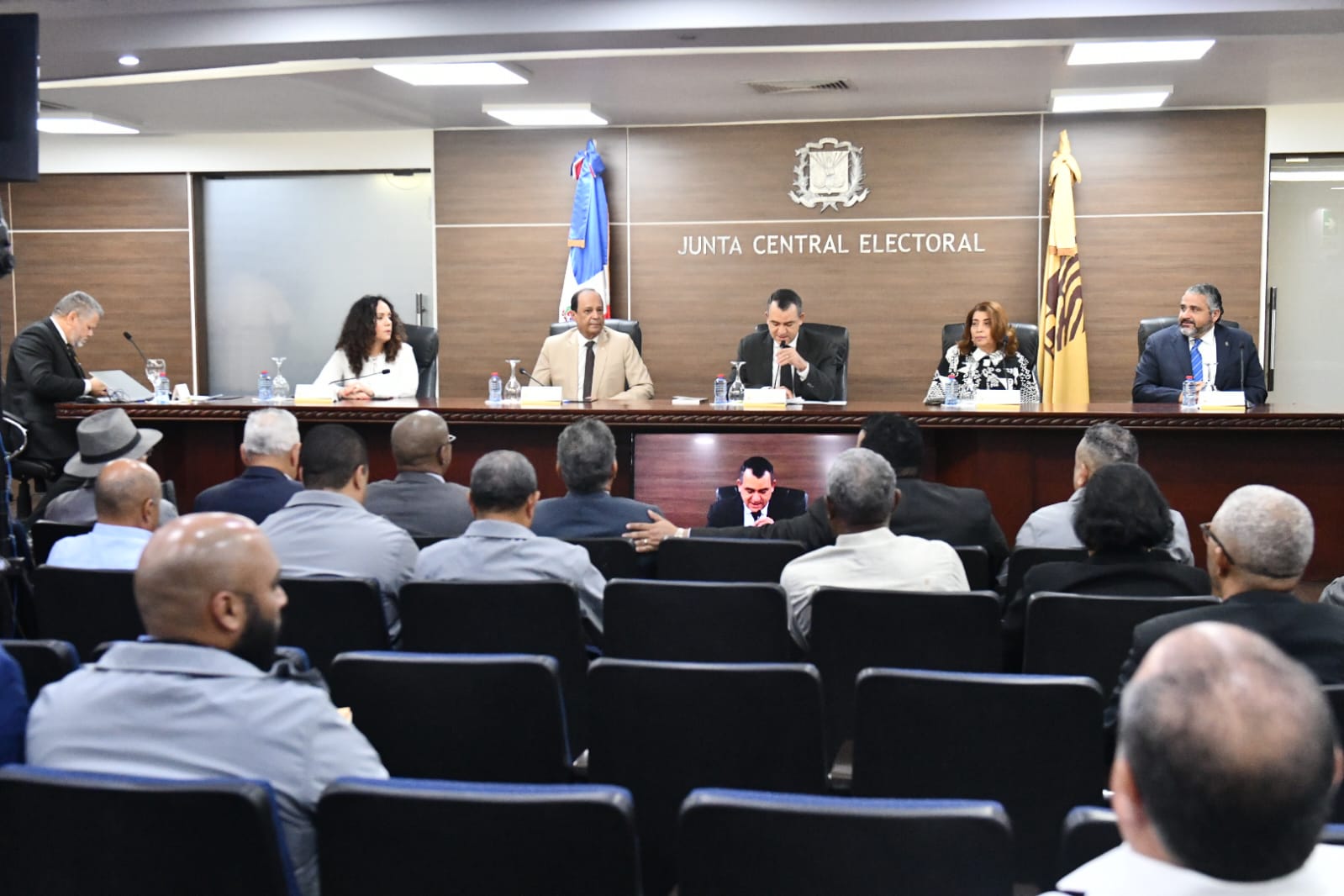JCE otorga plazo de 48 horas a organizaciones políticas para revisión de fusiones, alianzas y coaliciones de cara a elecciones de mayo