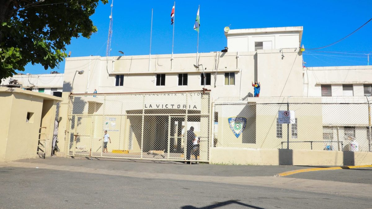 Autoridades buscan a tres privados de libertad de La Victoria que se evadieron luego de participar en audiencias en SDE