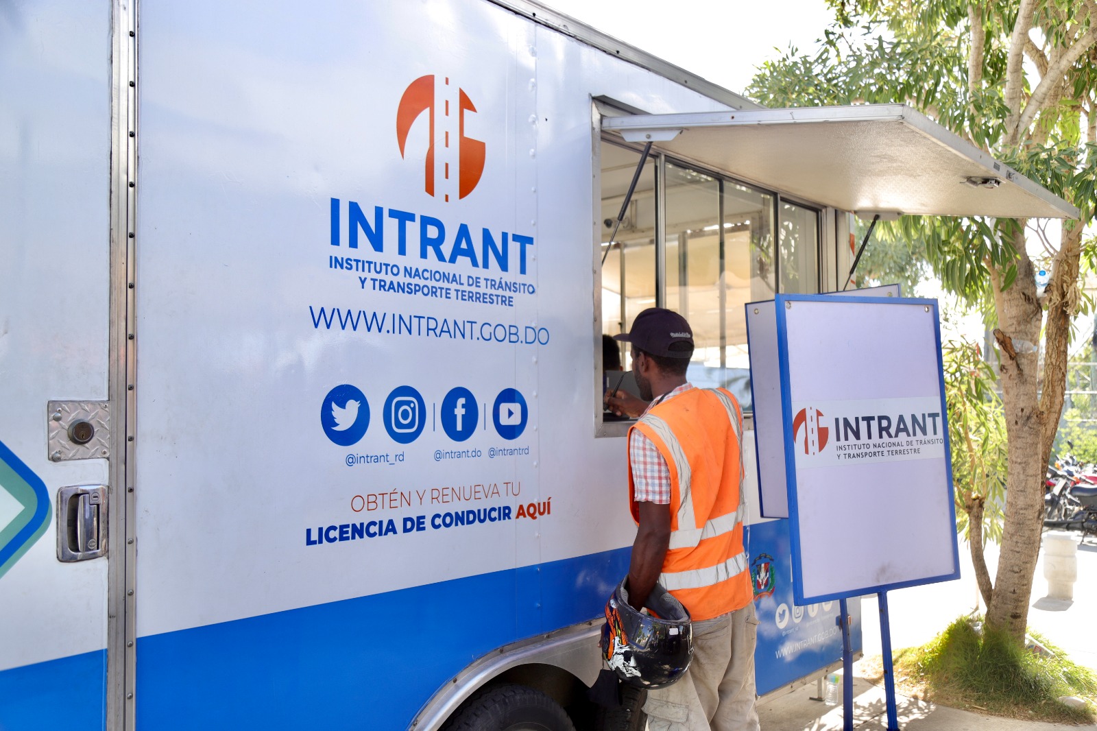 INTRANT trabaja en resolución regularizará servicios de entrega a domicilio con motocicletas