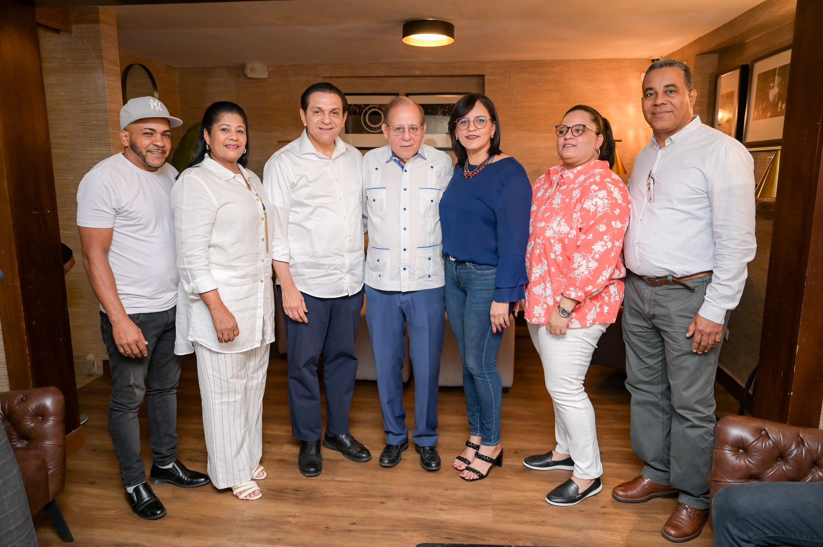 Renuncian dirigentes de la Fuerza del Pueblo y el PLD y pasan a apoyar al presidente Abinader y a Daniel Rivera