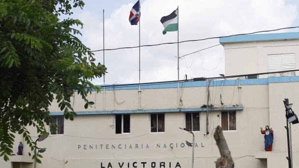 SNS ofrece asistencia psicológica a internos de la Penitenciaria La Victoria, afectados por incendio