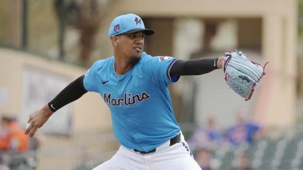 Eury Pérez se perderá todo el año; necesita una cirugía Tommy John