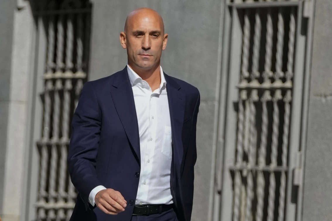 El expresidente de la Federación Española de Fútbol fue detenido al volver procedente de República Dominicana