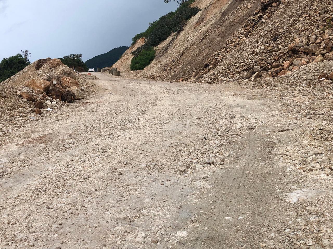 MOPC dispone por prevención cierre total del tránsito por tramo El Derrumbao, en carretera Barahona- Enriquillo