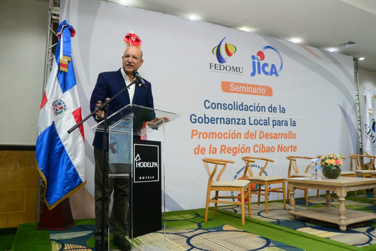 Alcalde de Santiago destaca avances en recolección de basura