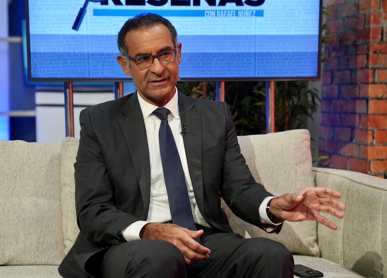 Jaime Aristy Escuder dice reforma fiscal debe ser equitativa, enfrentar la evasión y el déficit en el sector eléctrico