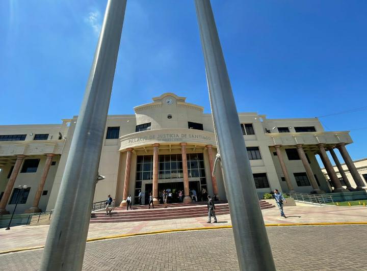 Envian a prisión a una mujer que se hacía pasar por doméstica para robar en las casas donde era contratada en Santiago